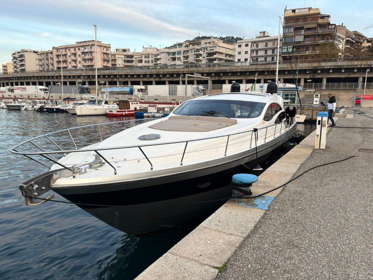 PERSHING 62 usato - interni | Auto Yachting Mango Padula