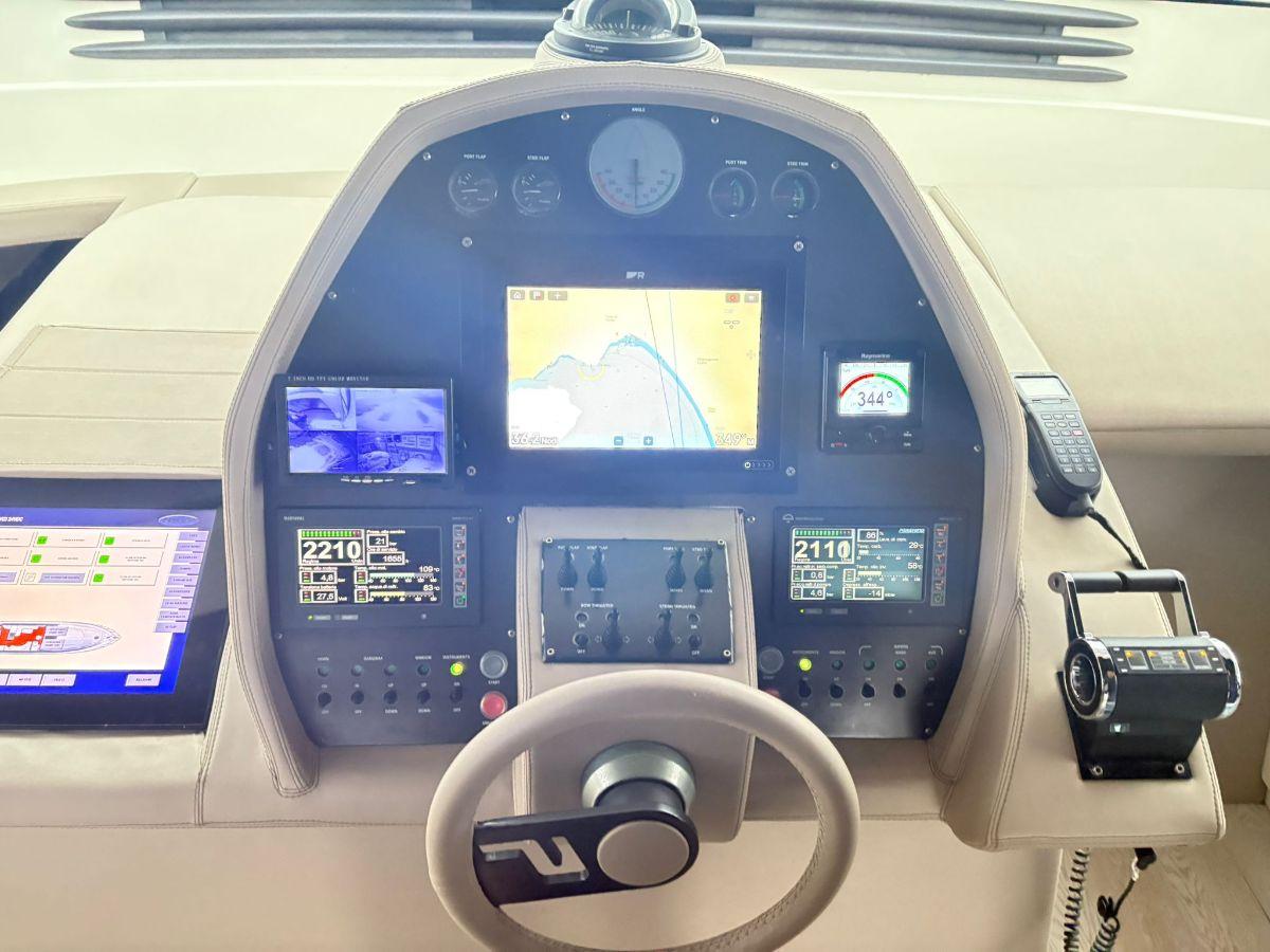 PERSHING 62 usato - foto 5 | Auto Yachting Mango Padula