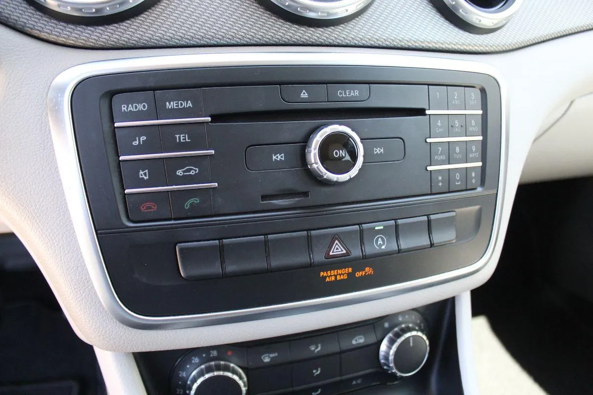 MERCEDES - Classe GLA - GLA 180 d Premium