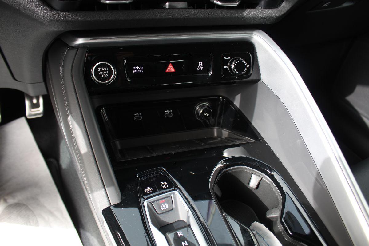 AUDI - Q5 Sportback - 2.0 tdi mhev  S line edition quattro 204cv s-tronic
