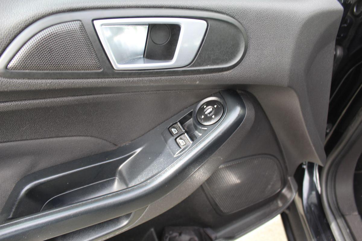 FORD - Fiesta - 1.4 5p. Bz. GPL Titanium