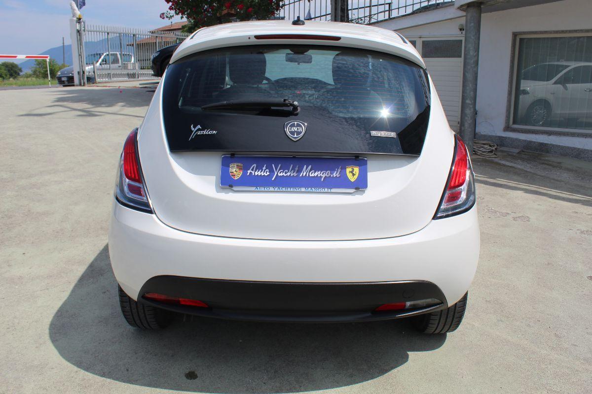 LANCIA - Ypsilon - 1.0 FireFly 5p.S&S Hybrid Silver