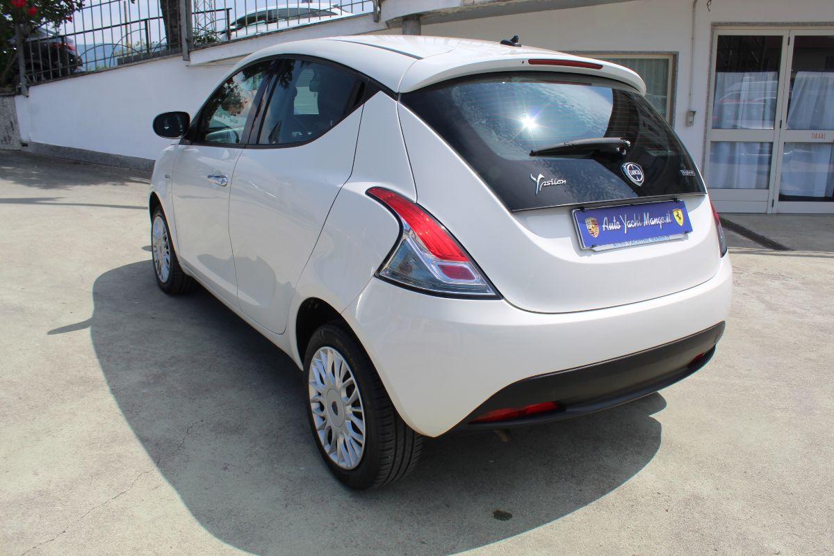 LANCIA - Ypsilon - 1.0 FireFly 5p.S&S Hybrid Silver