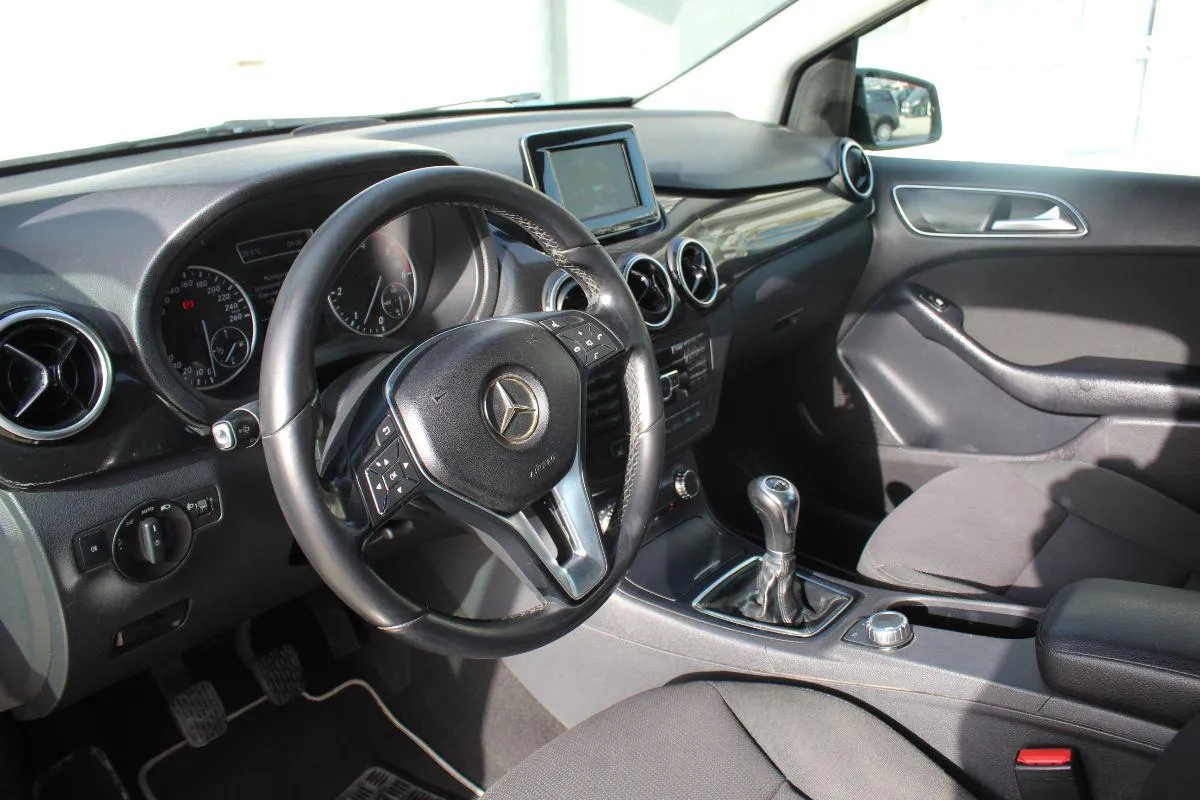 MERCEDES - Classe B - 180 CDI Premium