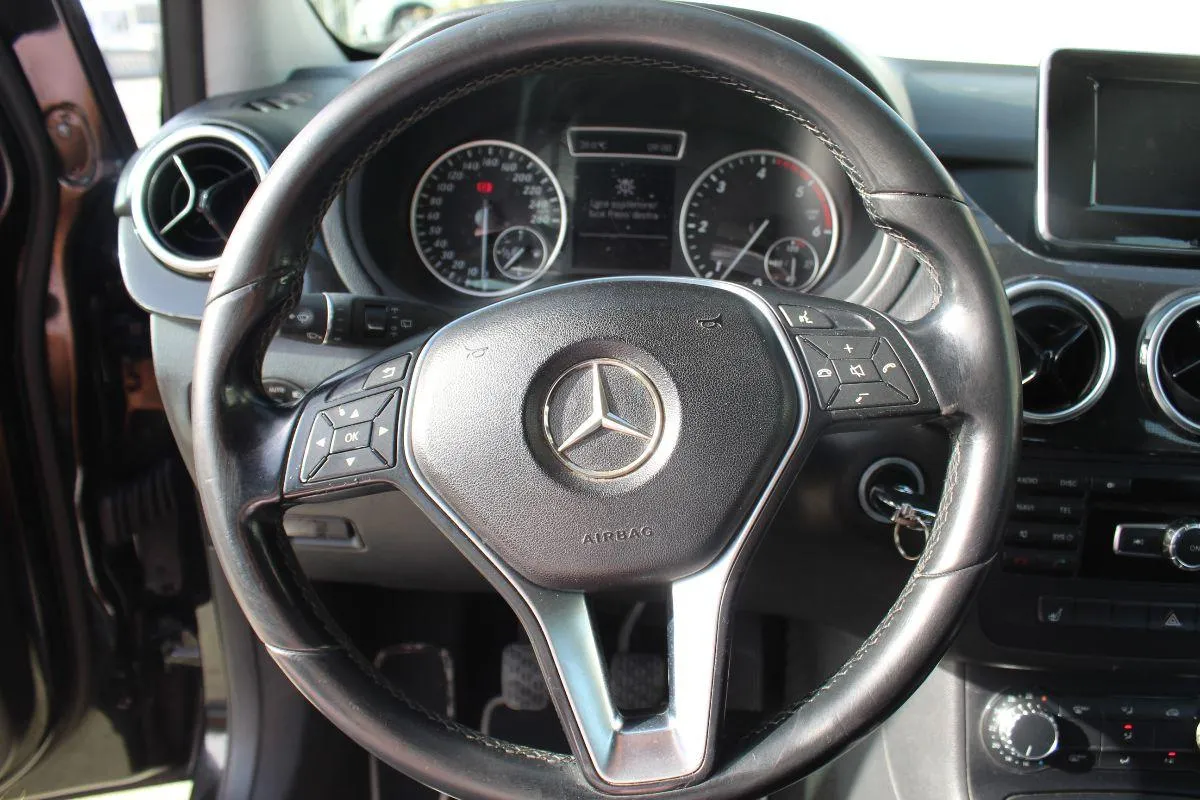MERCEDES - Classe B - 180 CDI Premium