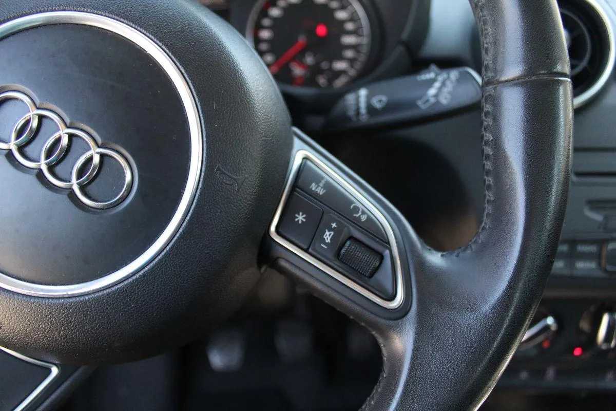 AUDI - A1 Sportback  - 1.2 TFSI Ambition