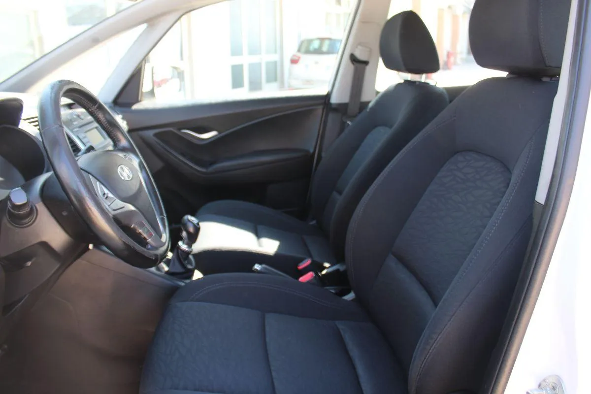 HYUNDAI - i20 -  1.4 CRDi 5p. Comfort