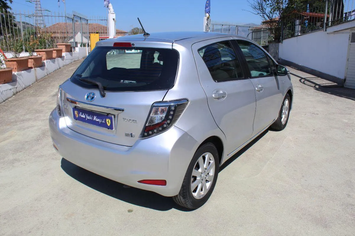 TOYOTA - Yaris -  1.5 Hybrid 5p. Style
