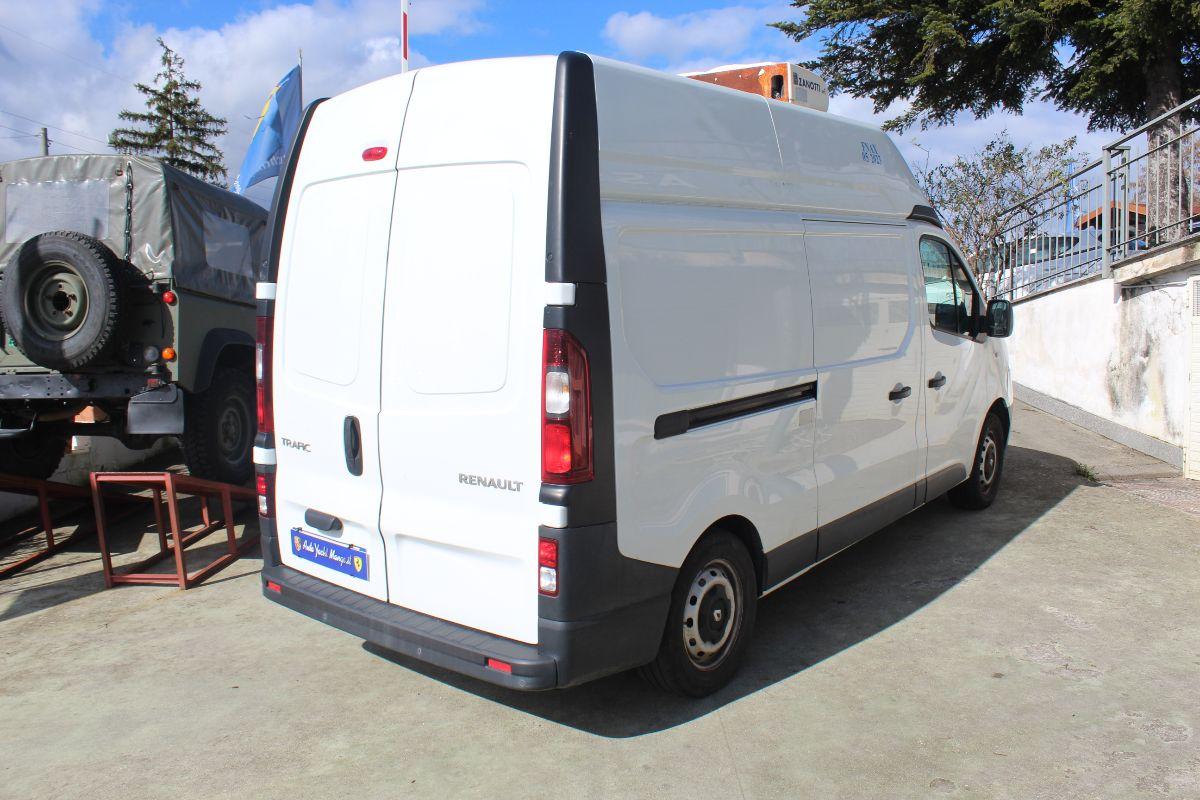 RENAULT Trafic Dci 145 Energy coibentato usato - foto 4 | Auto Yachting Mango Padula