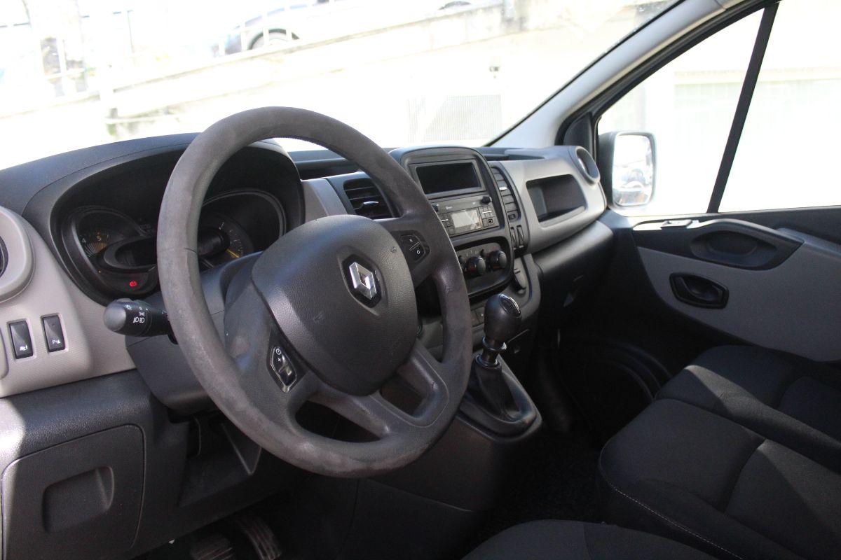 RENAULT Trafic Dci 145 Energy coibentato usato - foto 8 | Auto Yachting Mango Padula