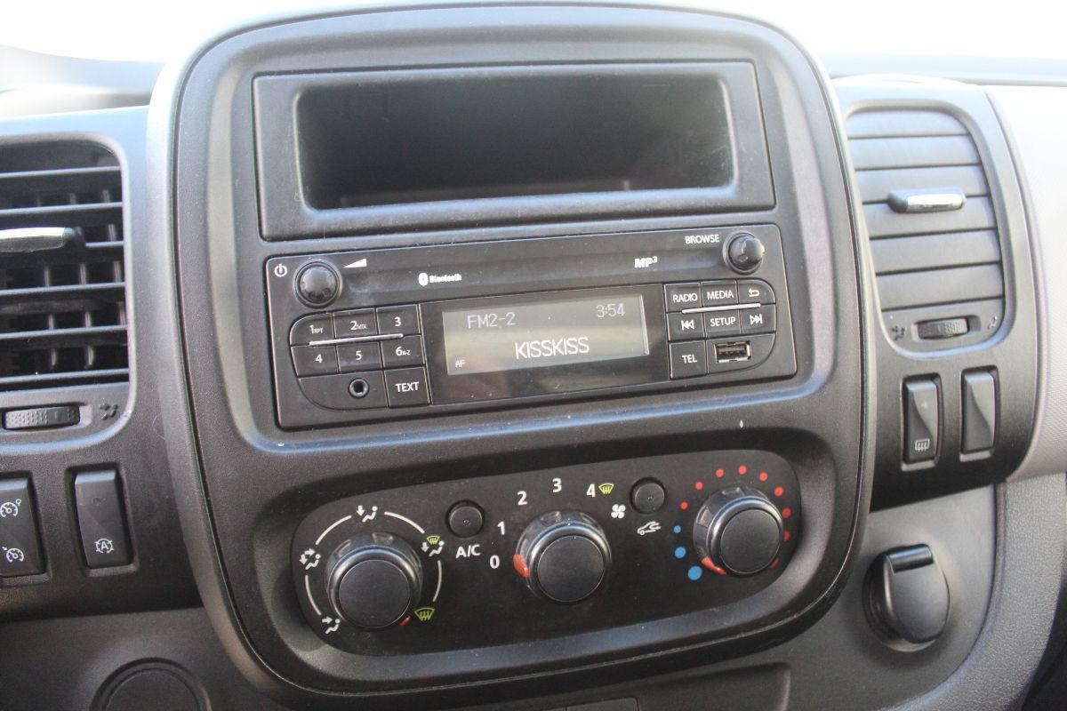 RENAULT Trafic Dci 145 Energy coibentato usato - foto 13 | Auto Yachting Mango Padula