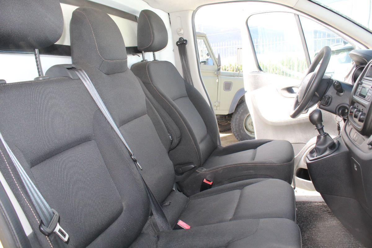 RENAULT Trafic Dci 145 Energy coibentato usato - foto 16 | Auto Yachting Mango Padula